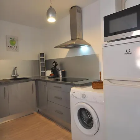 Rnet - Plaza 10 - Costa Brava Apartment *